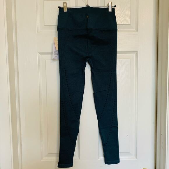 NWT Spiritual Gangster Thea Seamless 7/8 Leggings - Picture 5 of 9